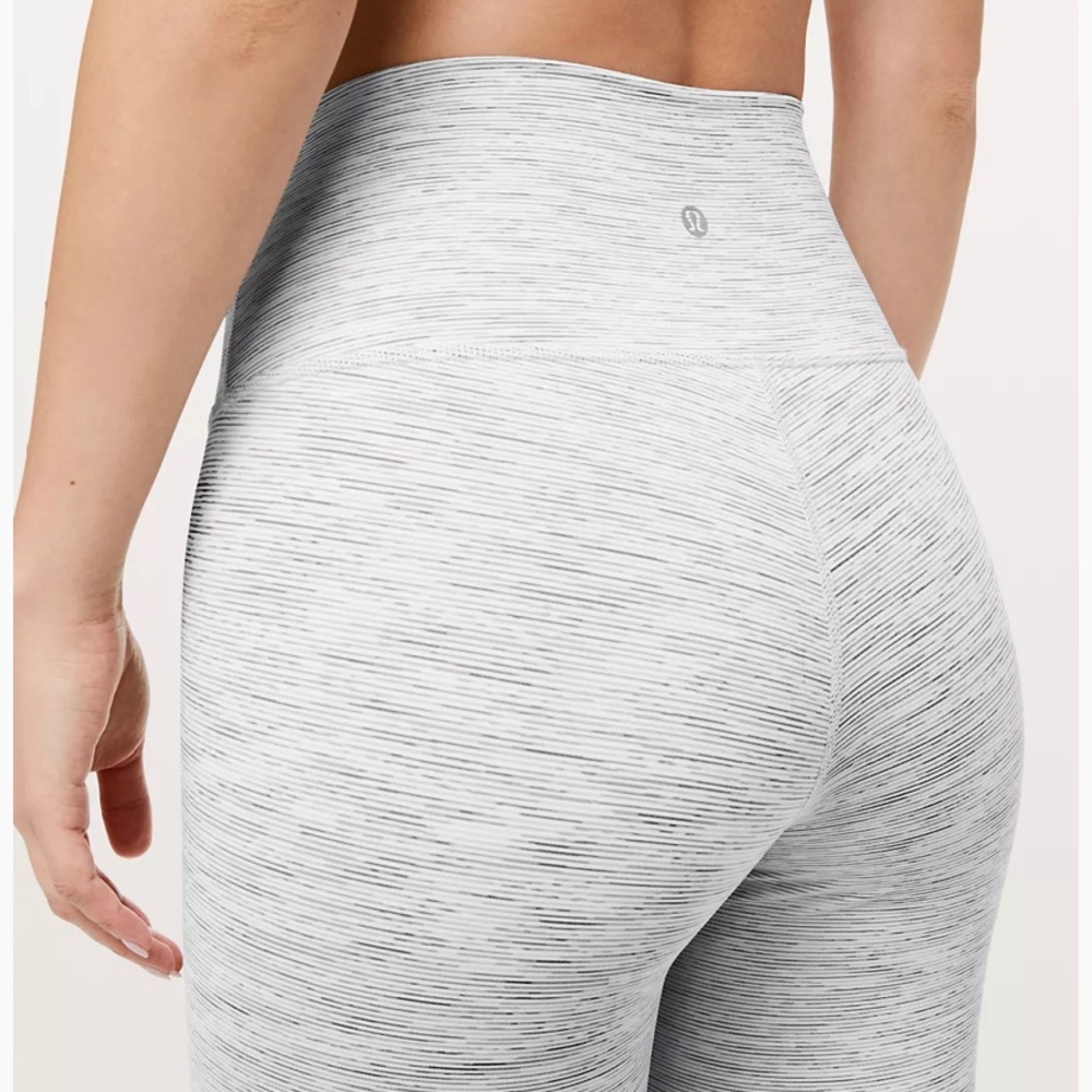 Lululemon leggings size 6